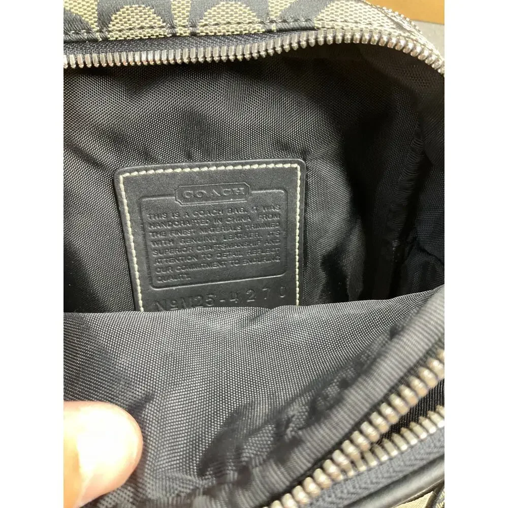 Coach 4270 Vintage International Shoulder Bag Black Signature Canvas Crossbody
